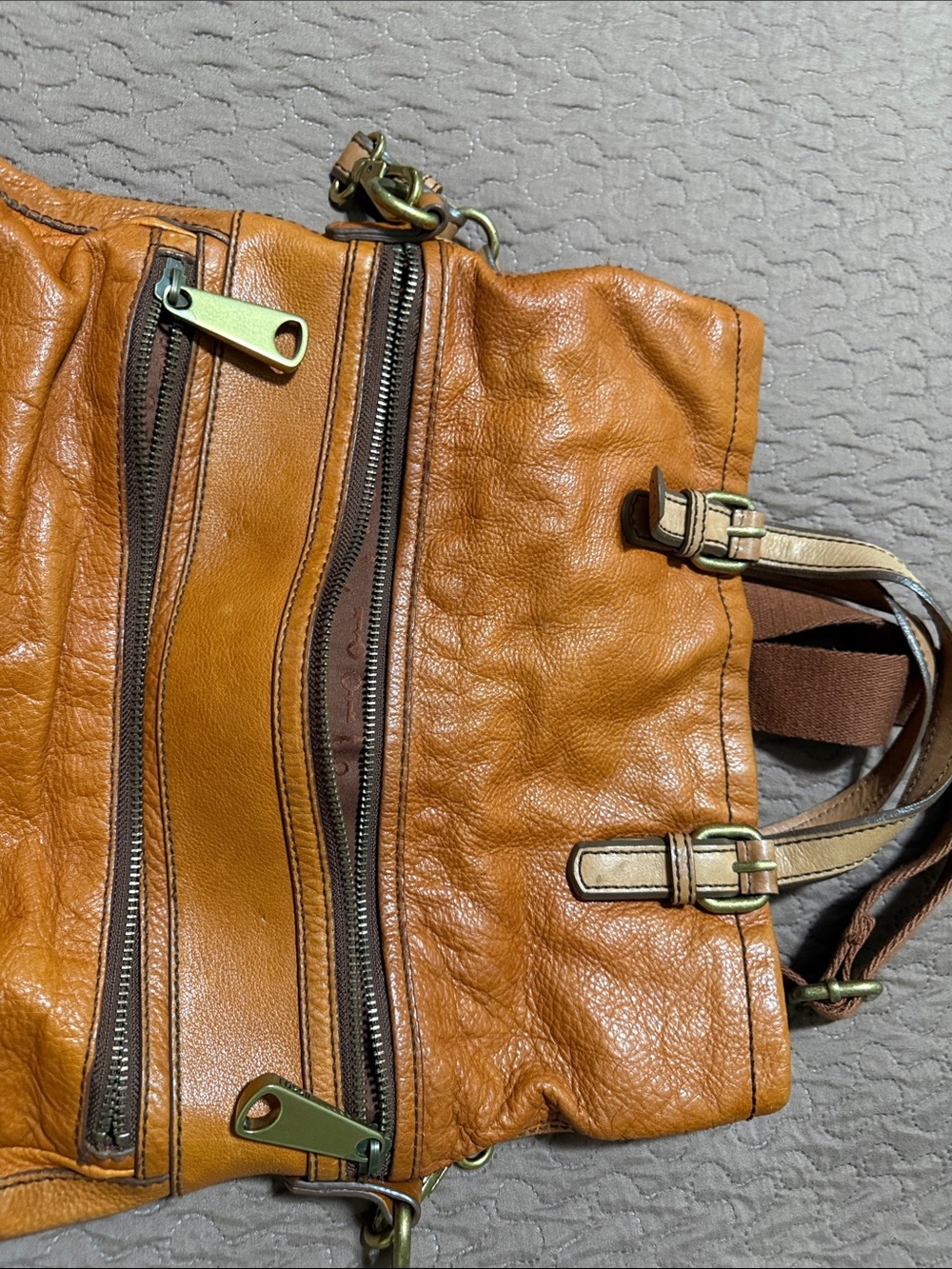 Fossil Cognac Leather Shoulder Tote with Adjustable Strap - Picture 4 of 6